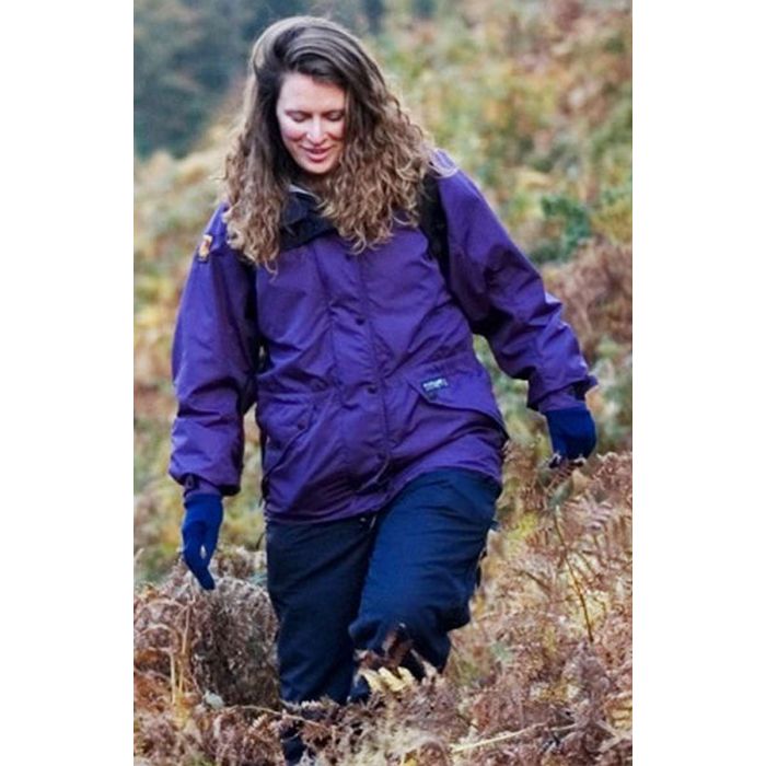 photo of paramo-cascada-jacket-women-in-use