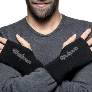 photo of Woolpower wrist gaiter 200 black